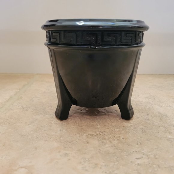 LE Smith Black Amethyst Glass Footed Vase - Picture 2 of 10